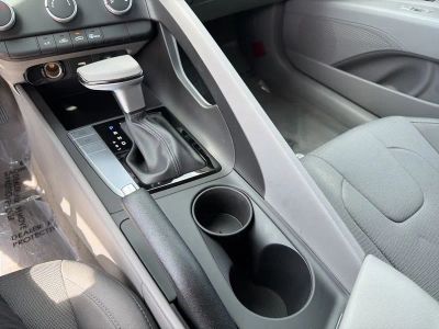 2026 Hyundai Elantra - Photo 25