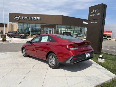 2026 Hyundai Elantra - Photo 3