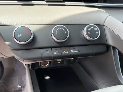 2026 Hyundai Elantra - Photo 23
