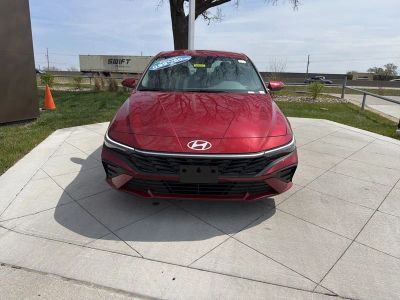2026 Hyundai Elantra - Photo 8