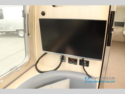 2025 Airstream Globetrotter - Photo 20