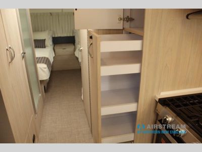 2025 Airstream Globetrotter - Photo 28
