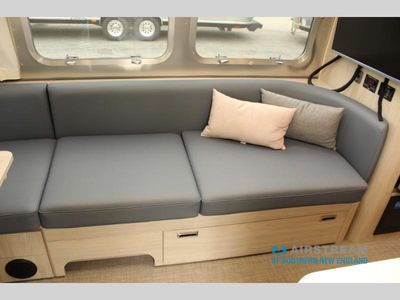 2025 Airstream Globetrotter - Photo 19