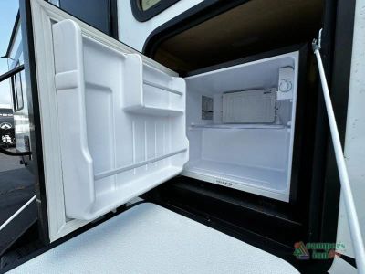 2027 Forest River RV Westbrook Luxury — photo 10 view