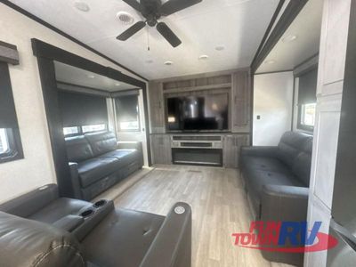 2023 KZ Durango - Photo 33
