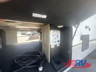 2023 KZ Durango - Photo 15