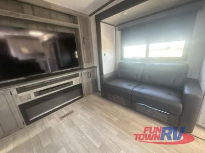 2023 KZ Durango - Photo 35
