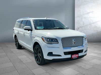 2023 Lincoln Navigator L — photo 8 view