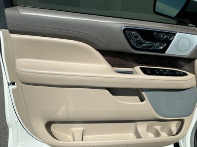 2023 Lincoln Navigator L — photo 15 view