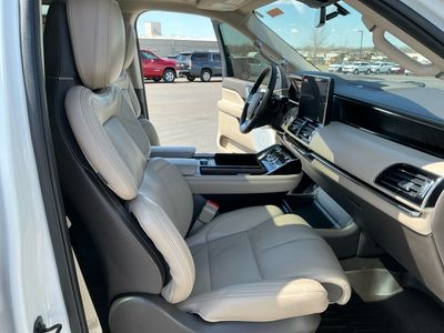 2023 Lincoln Navigator L — photo 20 view