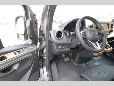 2025 Winnebago Revel - Photo 9