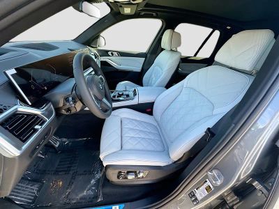 2026 BMW X5 — photo 17 view