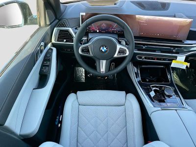 2026 BMW X5 — photo 18 view