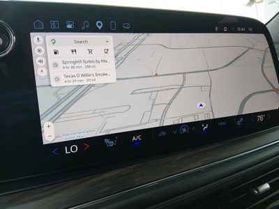 2025 Chevrolet Tahoe — photo 17 view