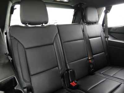 2025 Chevrolet Tahoe — photo 18 view