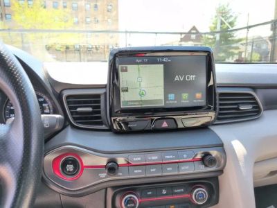 2020 Hyundai Veloster - Photo 19