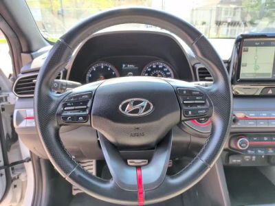 2020 Hyundai Veloster - Photo 18