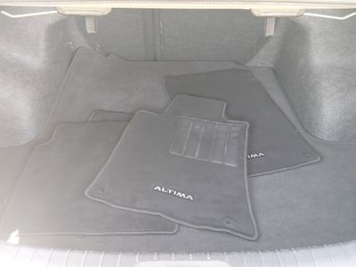 2024 Nissan Altima — photo 11 view