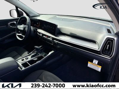2026 Kia Sorento — photo 12 view