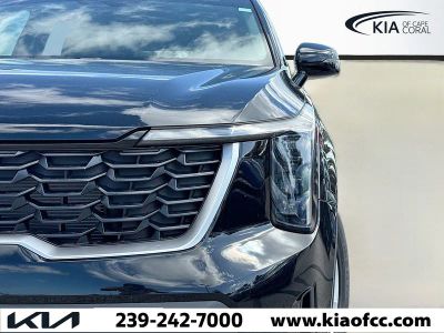 2026 Kia Sorento — photo 8 view