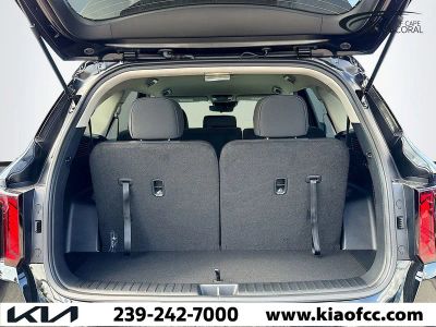 2026 Kia Sorento — photo 10 view