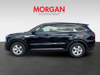 2026 Kia Sorento — side profile view