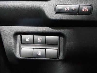2023 Nissan LEAF - Photo 13