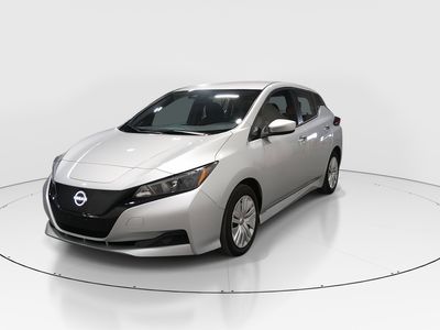 2023 Nissan LEAF - Photo 3