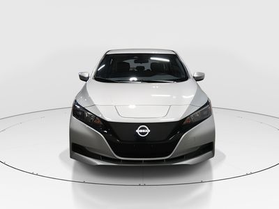 2023 Nissan LEAF - Photo 2