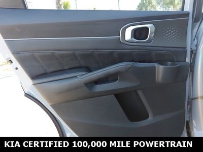 2023 Kia Sorento - Photo 25