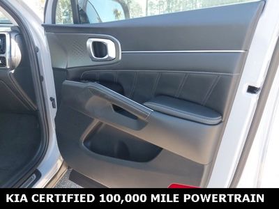 2023 Kia Sorento - Photo 29