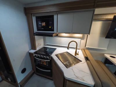 2027 Thor Motor Coach CHATEAU — photo 11 view