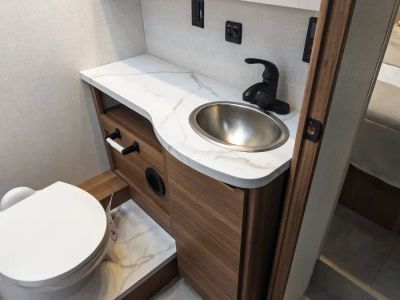 2027 Thor Motor Coach CHATEAU — photo 14 view
