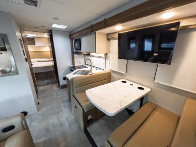 2027 Thor Motor Coach CHATEAU — photo 7 view