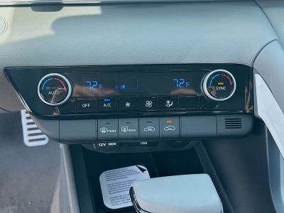 2026 Hyundai ELANTRA — photo 12 view