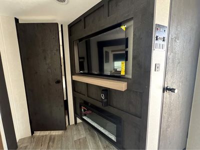 2026 VENTURE RV SIENNA - Photo 9