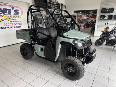 2026 Honda Pioneer 520 - Photo 1