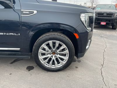 2023 GMC Yukon - Photo 24
