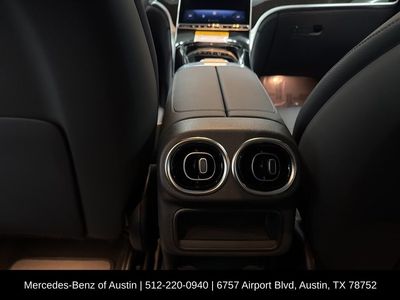 2025 Mercedes-Benz GLC - Photo 24