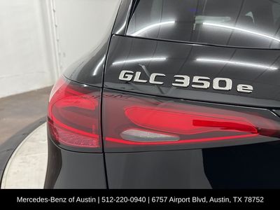 2025 Mercedes-Benz GLC - Photo 12