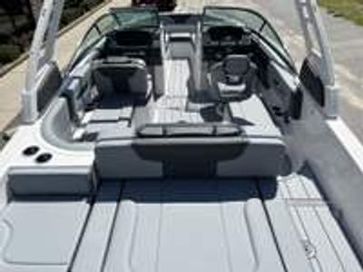 2026 Chaparral 247 SSX - Photo 9