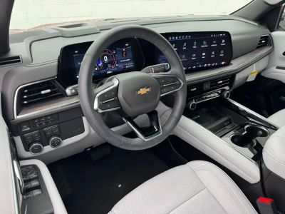 2025 Chevrolet Tahoe - Photo 3