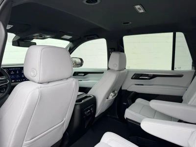 2025 Chevrolet Tahoe - Photo 22