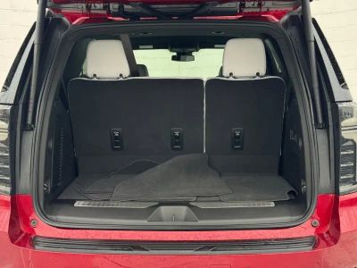 2025 Chevrolet Tahoe - Photo 15