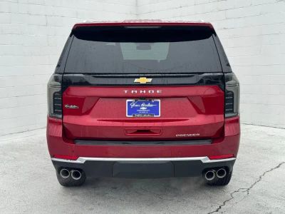 2025 Chevrolet Tahoe - Photo 11