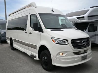 2027 Grech RV STRADA-ION — front three-quarter view