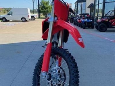 2026 Honda CRF250R — interior view
