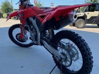 2026 Honda CRF250R — detail view