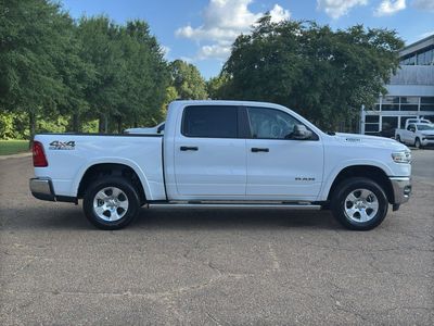 2025 RAM 1500 - Photo 8
