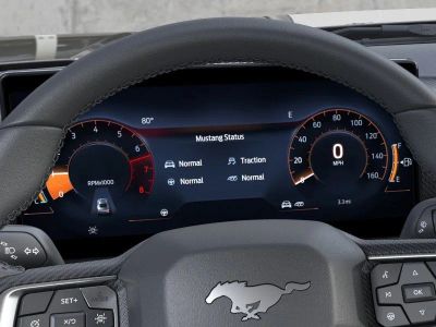 2026 Ford Mustang - Photo 13